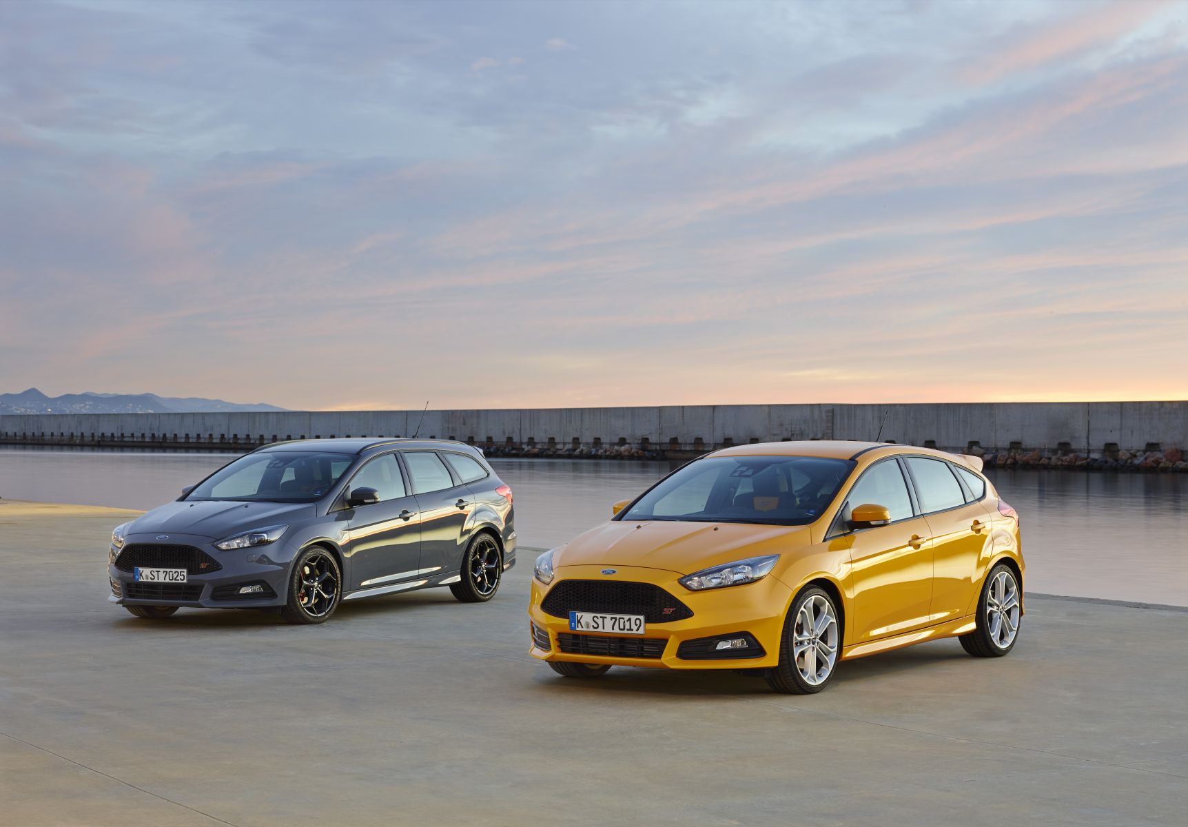 ford focus st facelift (1) AUTO BILD