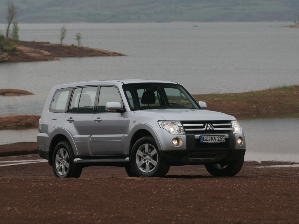 Сравнение nissan pathfinder и mitsubishi pajero